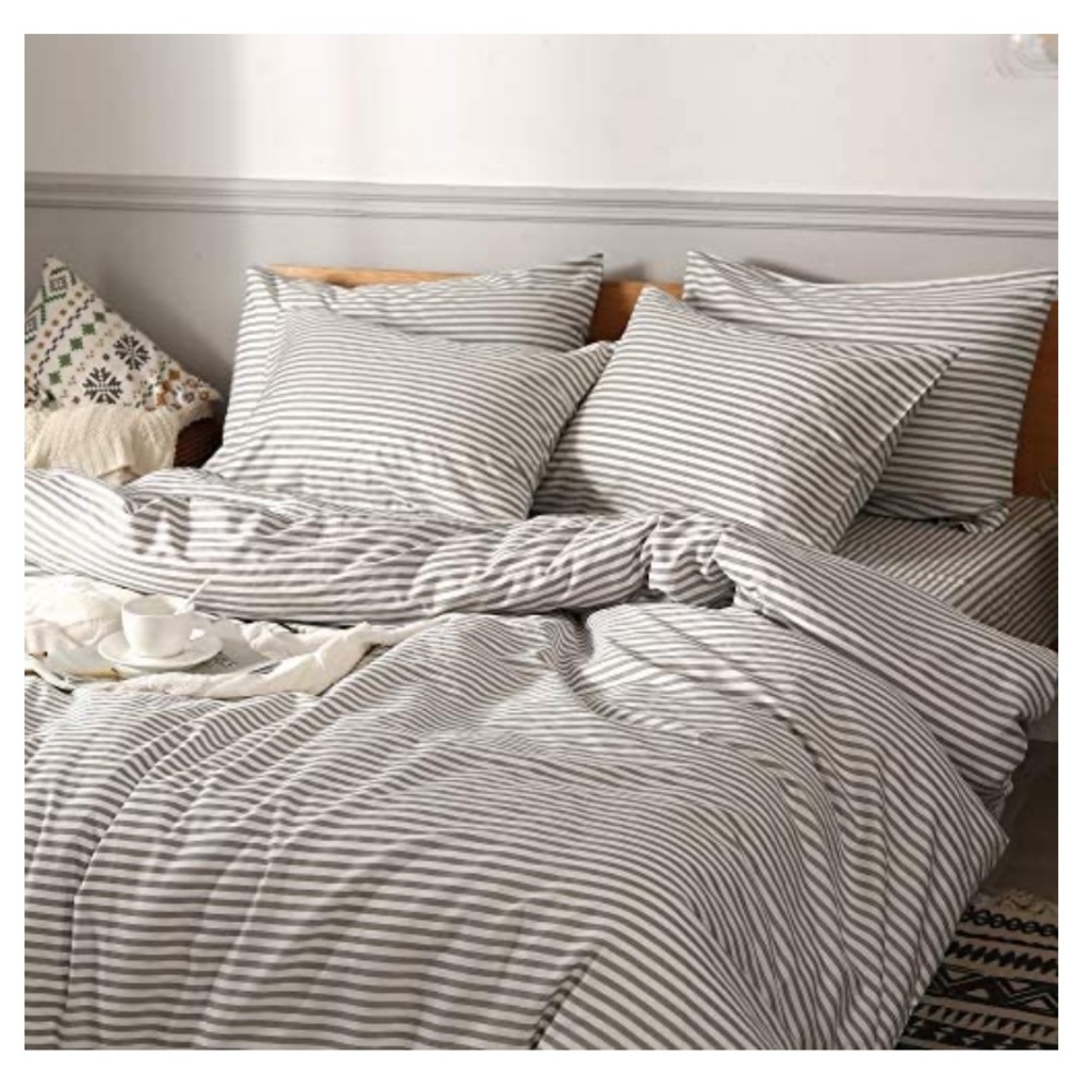 100% Cotton Gray & White Striped Duvet Cover with 2 Pillowcases. Queen Size.